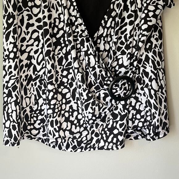 Elementz Black / White Short Sleeve Blouse Size 3X - Picture 7 of 12